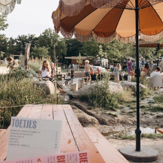 6b780dc1 2c93 4178 b727 6e3ad6d45690